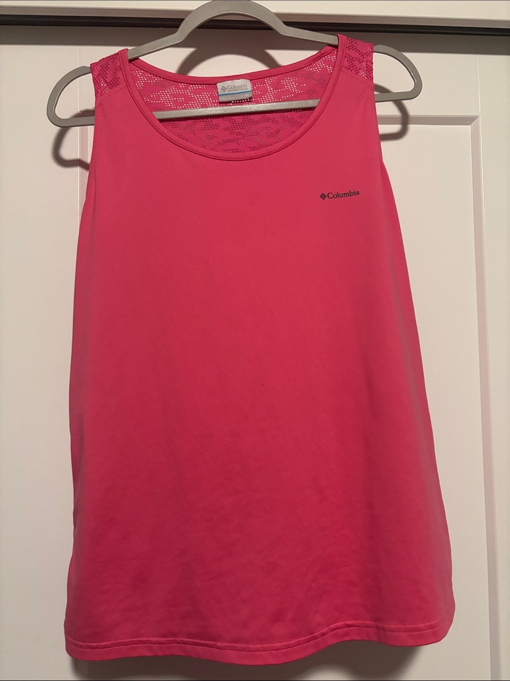 Columbia Hot Pink Mesh-Yoke Performance Tank